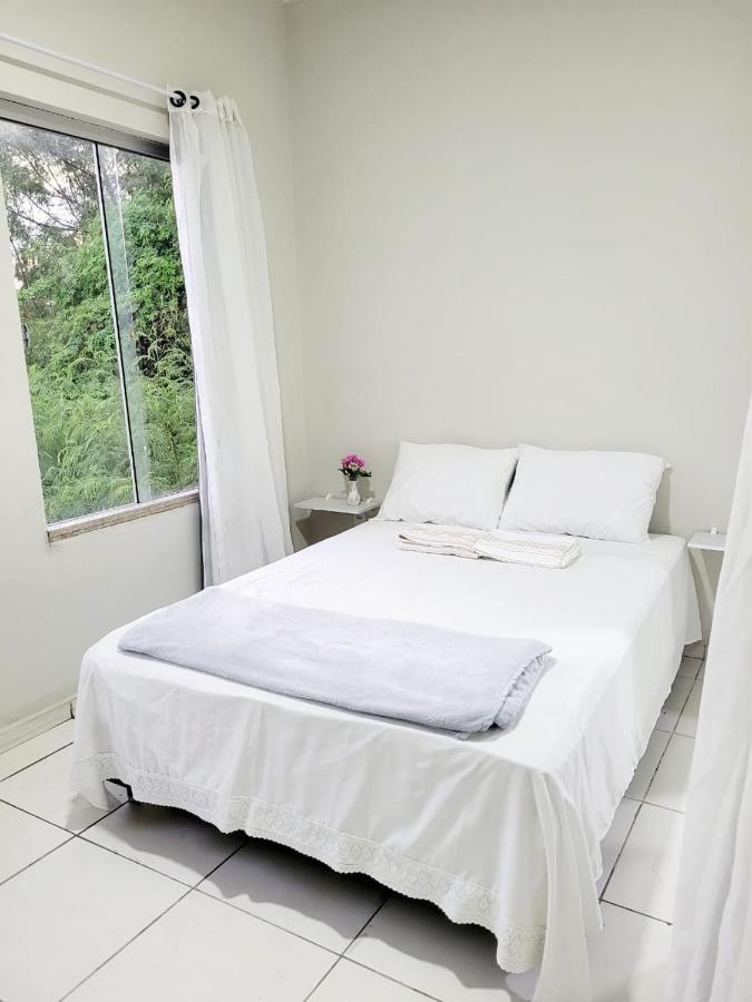 Sobrado 6 Amplo E Confortavel Em Condominio コルンバ エクステリア 写真