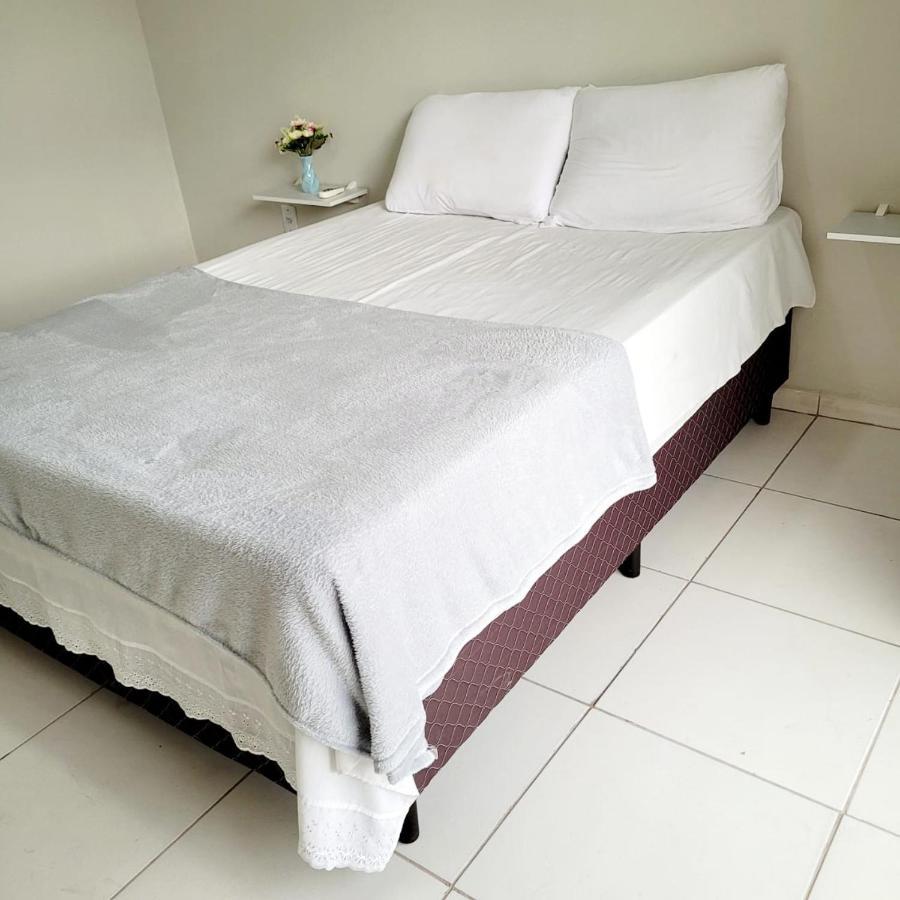 Sobrado 6 Amplo E Confortavel Em Condominio コルンバ エクステリア 写真
