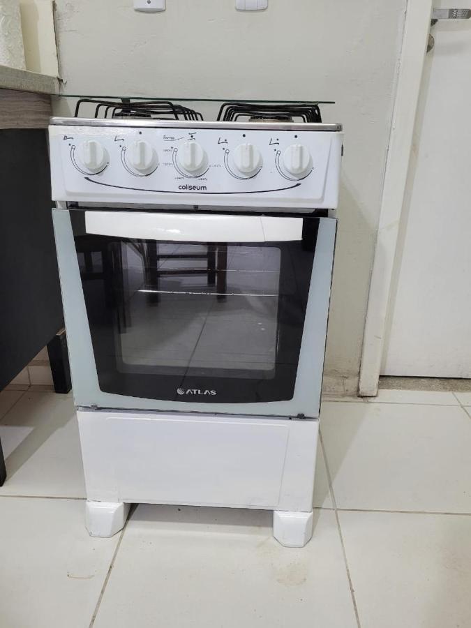 Sobrado 6 Amplo E Confortavel Em Condominio コルンバ エクステリア 写真